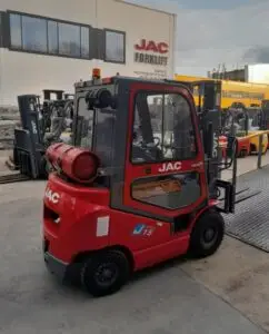 Бензиновый вилочный погрузчик JAC CPQD15 EURO (J) с двигателем Nissan - грузоподъёмность 1,5 тонны, высота подъёма 4,5 метра