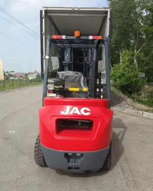 Бензиновый вилочный погрузчик JAC CPQD35 EURO (J) с двигателем Nissan - грузоподъёмность 3,5 тонны, высота подъёма 4,5 метра