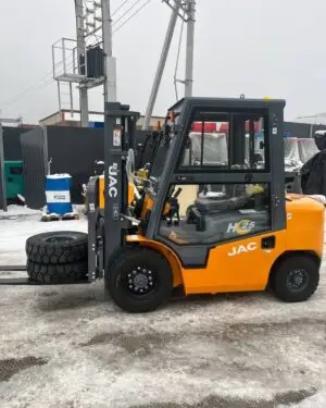 Дизельный вилочный погрузчик JAC CPCD25 H с двигателем Isuzu - грузоподъёмность 2,5 тонны, высота подъёма 4,5 метра