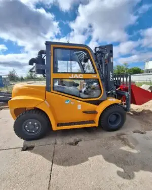 Дизельный вилочный погрузчик JAC CPCD70 EURO (J) с двигателем FAW - грузоподъёмность 7 тонн, высота подъёма 4,8 метра