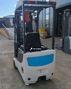 Трехопорный электропогрузчик SHANN CPD15 S mini – грузоподъёмность 1,5 тонны, высота подъема 5,6 метров, литиевая АКБ